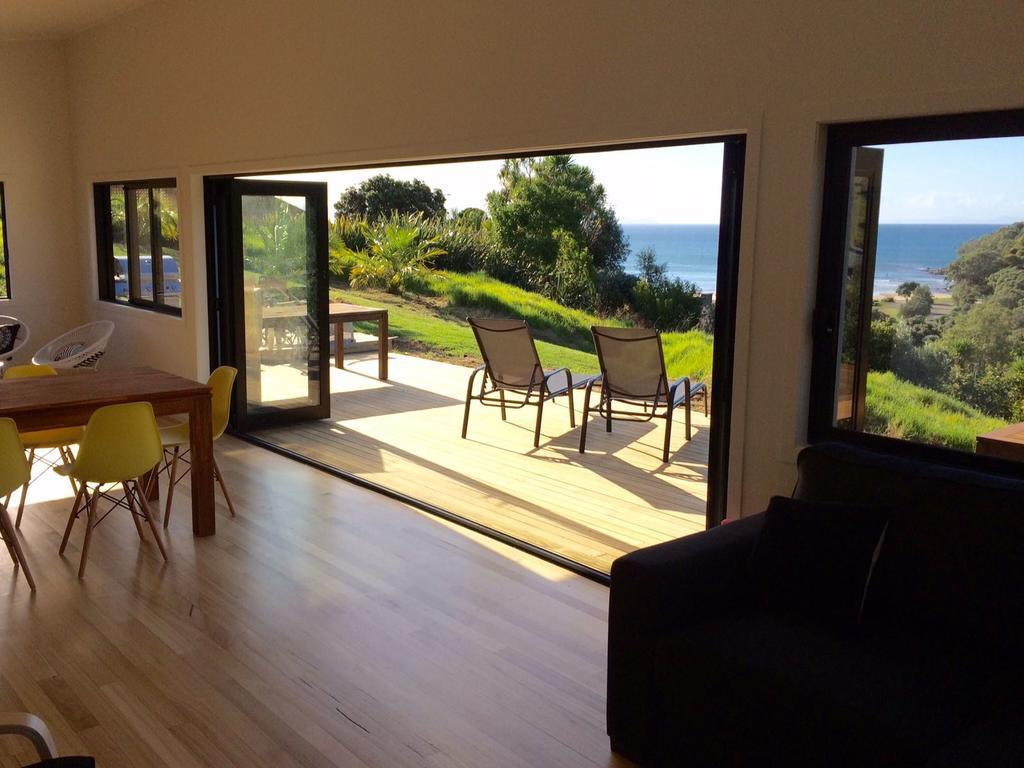 Ocean Cliff Court Villa Kuaotunu Luaran gambar